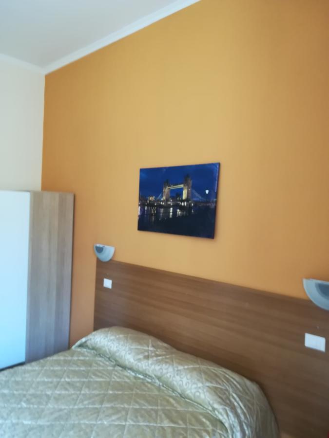 Le Charme House 2 Bed & Breakfast Roma Exterior foto